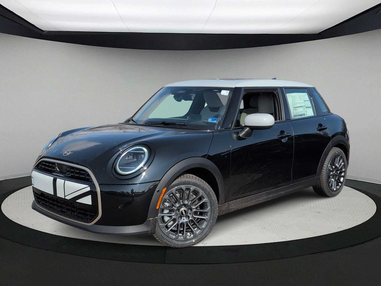 2026 MINI 4 DOOR