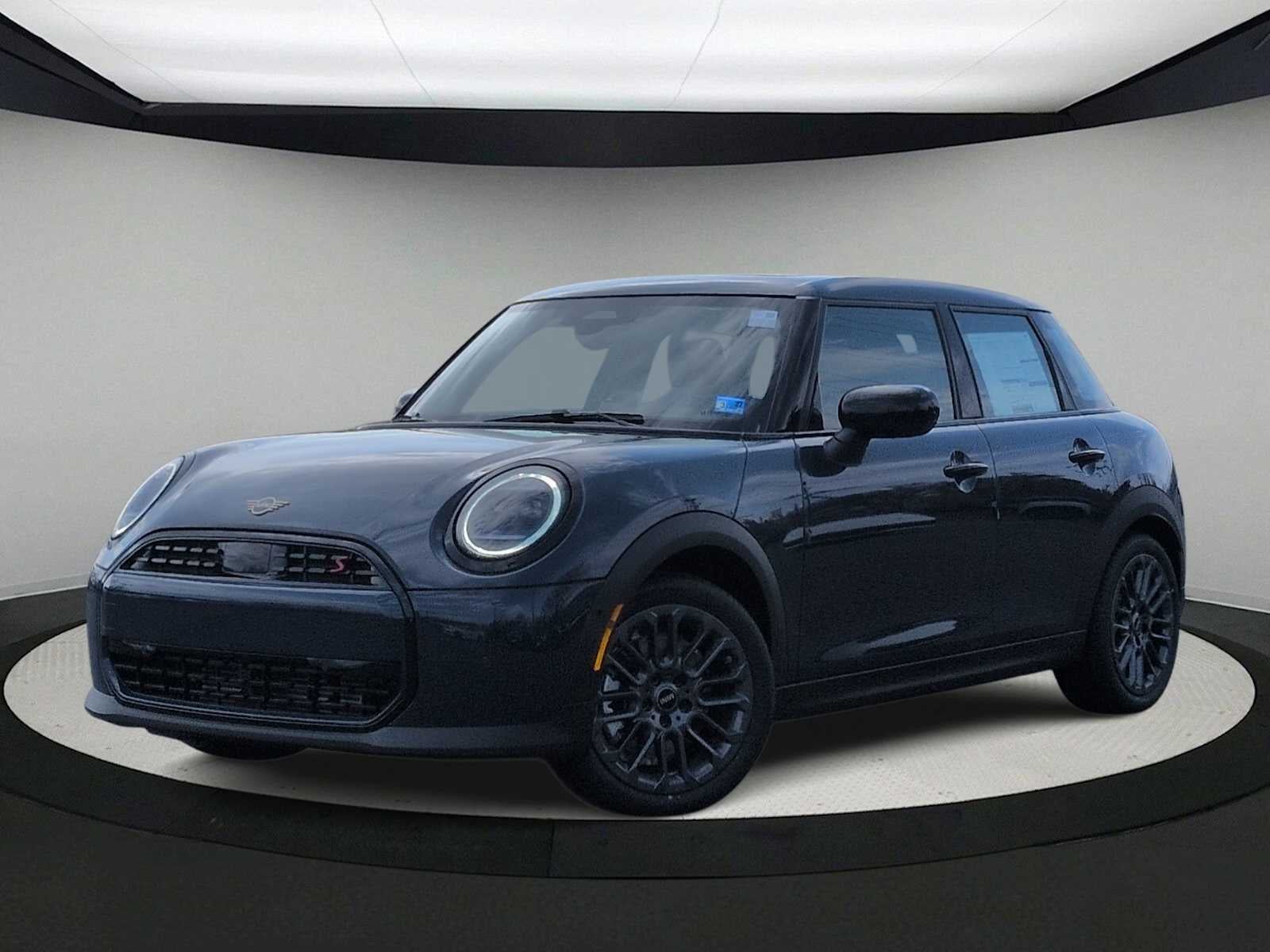 2026 MINI 4 DOOR