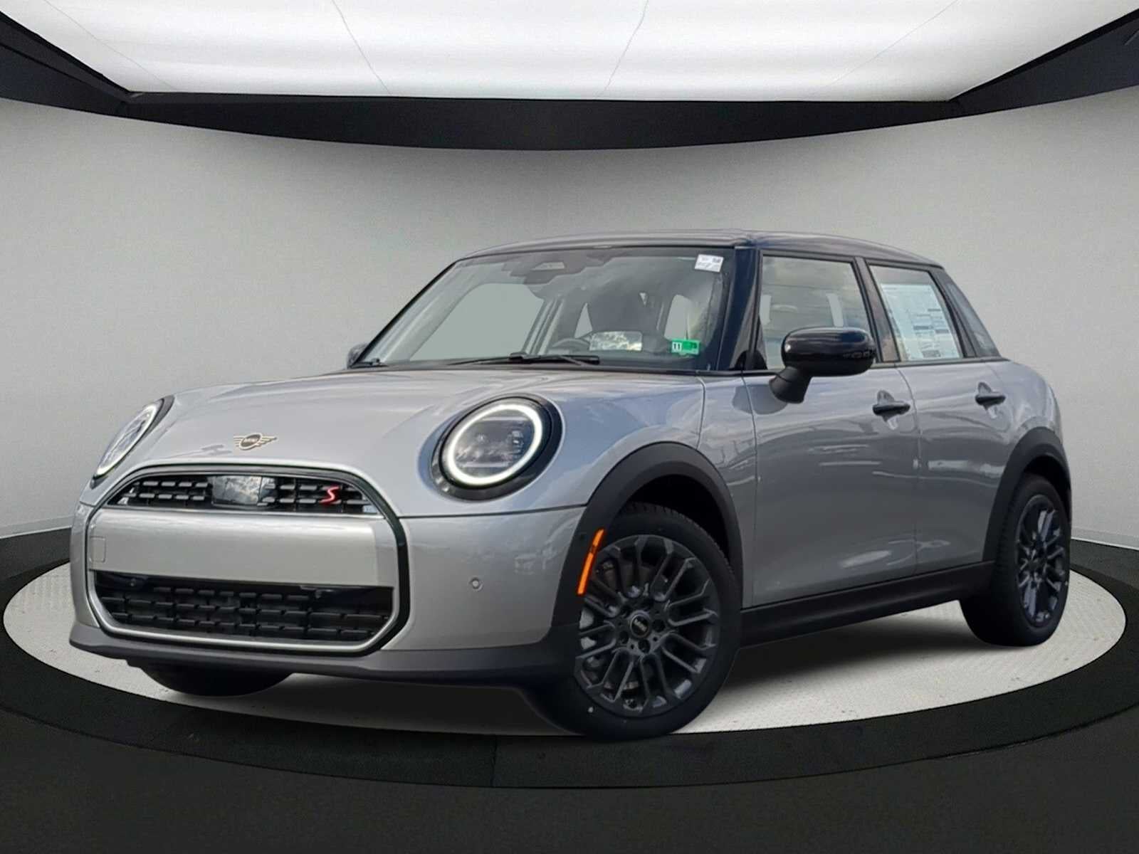 2026 MINI 4 DOOR